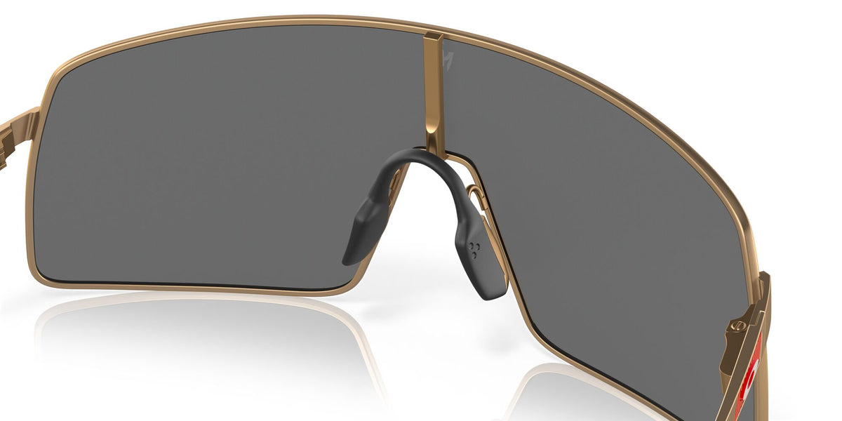 Oakley Sutro Ti 0OO6013 601305 36 Matte Gold / Prizm Black 36 / Plastic / Titanium
