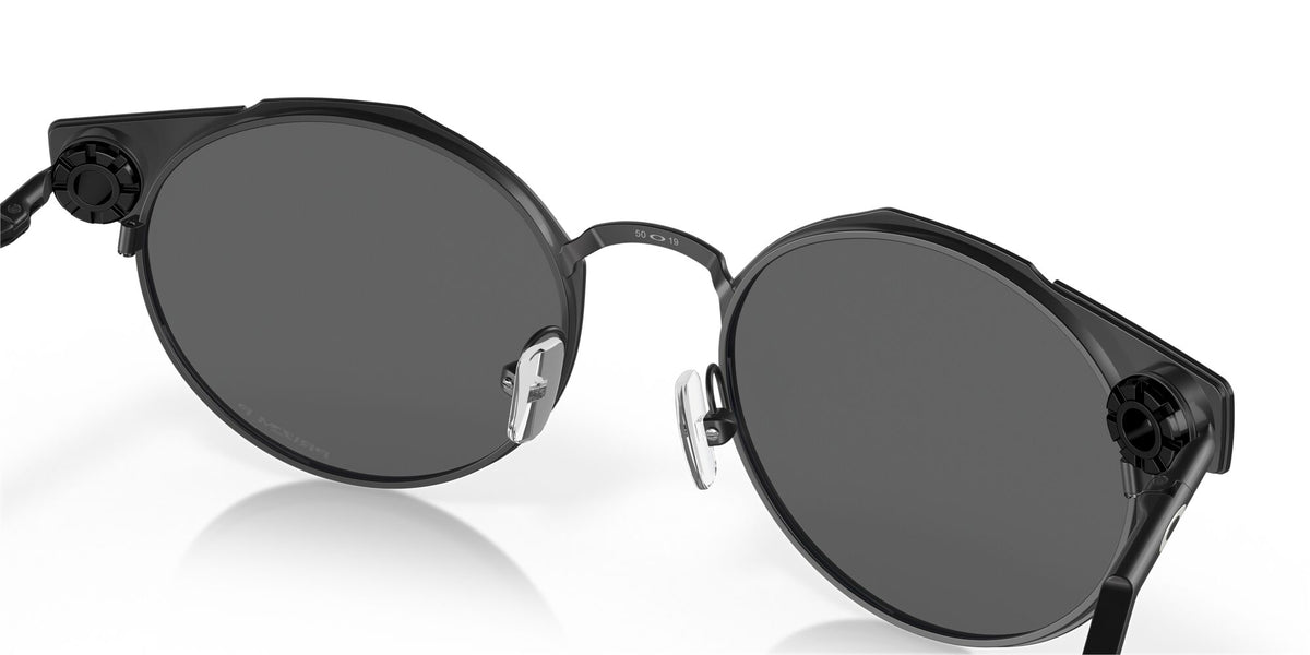 Oakley Deadbolt 0OO6046 604603 50 Satin Black / Prizm Black Polarized 50 / Plastic / Titanium
