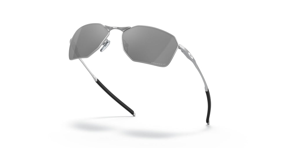 OO 6047 Oakley Savitar Satin Chrome / Prizm Black Polarised 58 58