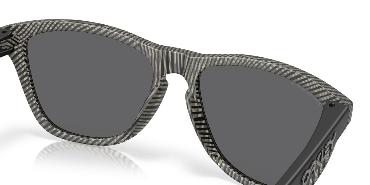 Oakley Frogskins OO9013 9013M0 55 Matt Grey Ink Fingerprint / Prizm Black