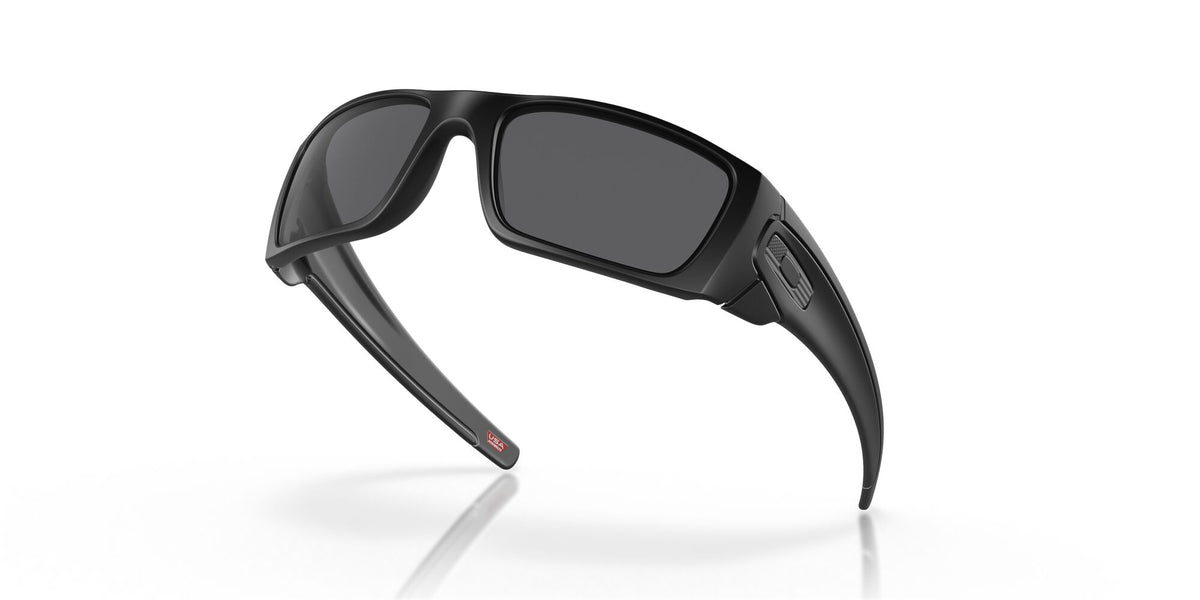 Oakley Fuel Cell 0OO9096 909629 60 Matte Black / Grey
