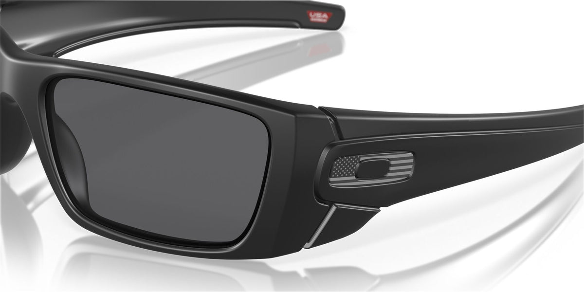 Oakley Fuel Cell 0OO9096 909629 60 Matte Black / Grey
