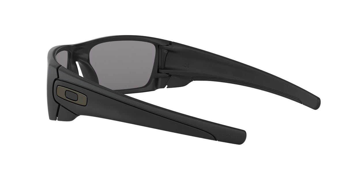 Oakley Fuel Cell 0OO9096 909605 60 Matte Black / Grey Polarized 60 / Polycarbonate / Injected / Injected