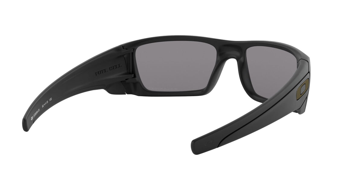Oakley Fuel Cell 0OO9096 909605 60 Matte Black / Grey Polarized 60 / Polycarbonate / Injected / Injected