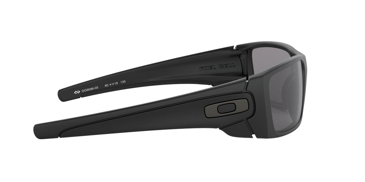 Oakley Fuel Cell 0OO9096 909605 60 Matte Black / Grey Polarized 60 / Polycarbonate / Injected / Injected