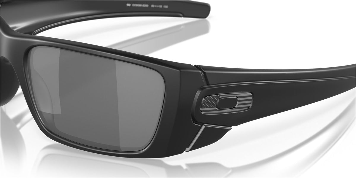Oakley Fuel Cell 0OO9096 909682 60 Matte Black / Black Iridium 60 / Polycarbonate / O_matter / Injected