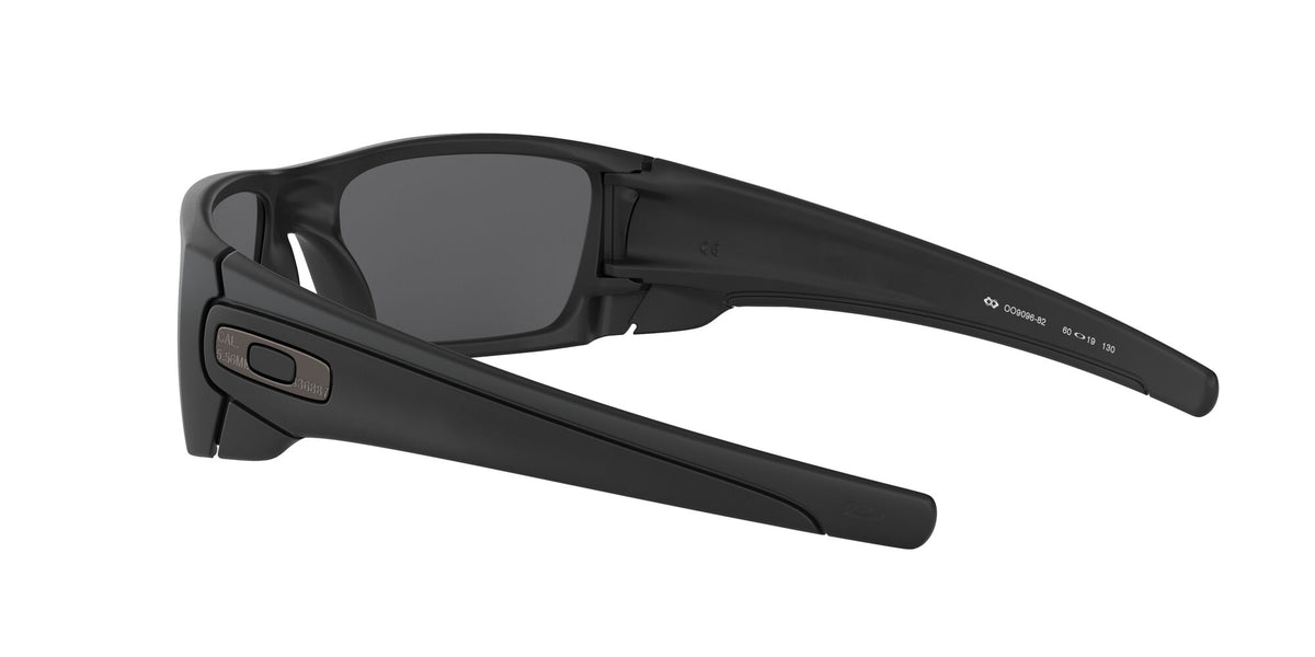 Oakley Fuel Cell 0OO9096 9096B3 60 Cerakote Graphite Black / Black Iridium Polarized 60 / Polycarbonate / O_matter / Injected