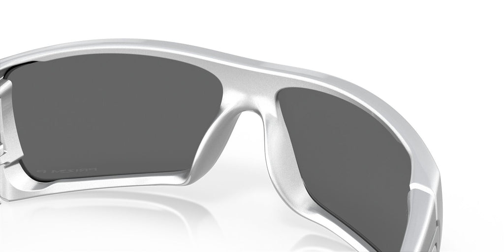 OO 9101 Oakley Batwolf X-Silver / Prizm Black Polarised 27 27 / Plastic / Plastic