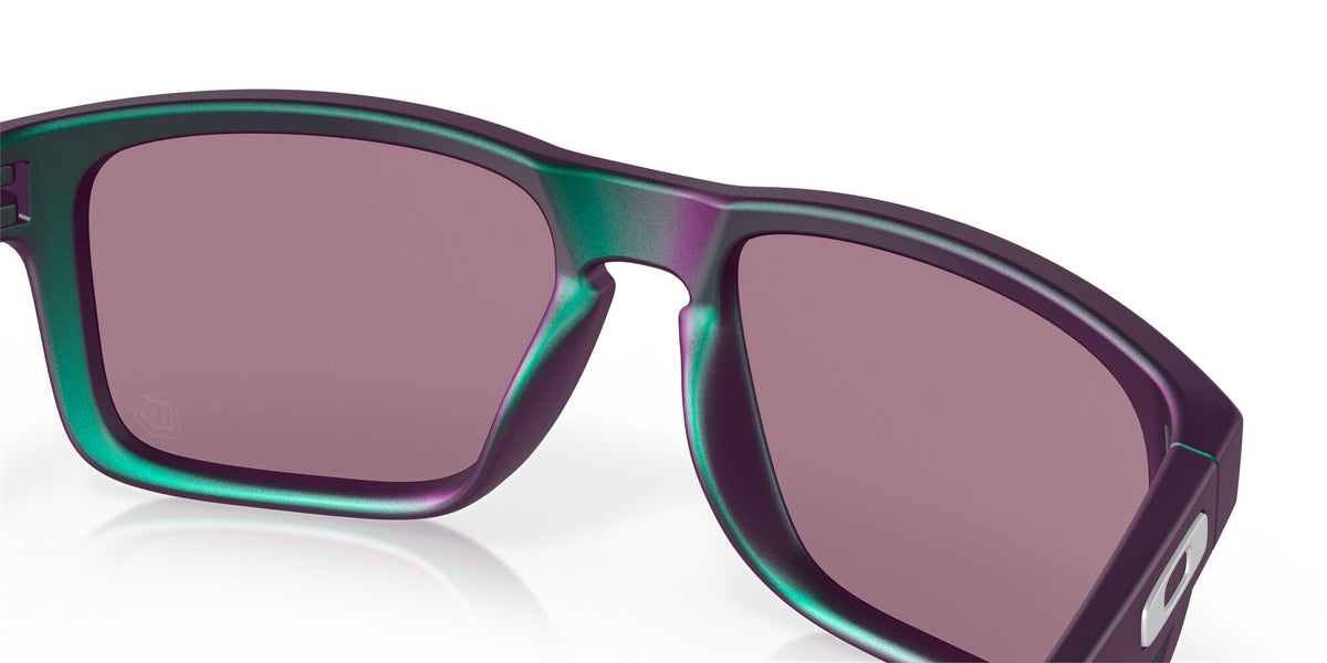 Oakley Holbrook 0OO9102 9102T4 55 Troy Lee Designs Matte Purple Green Shift / Prizm Jade 55 / Plastic / Plastic