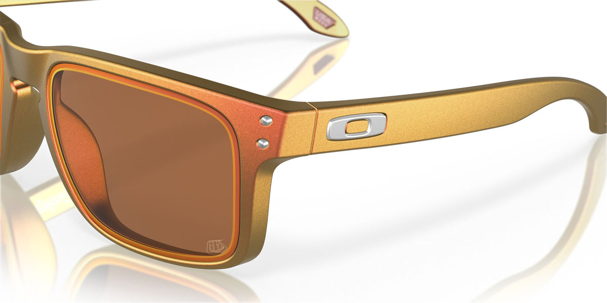 OO 9102 Oakley Holbrook Tld Red Gold Shift /  In Prizm Ruby Alt Iridium 55 / Plastic / Plastic