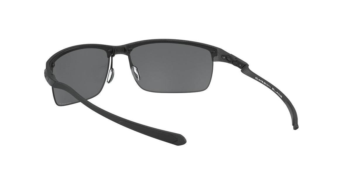 OO 9174 Oakley Carbon Blade Matte Carbon Fiber / Prizm Black Polarised 66 66 / Plastic / Metal