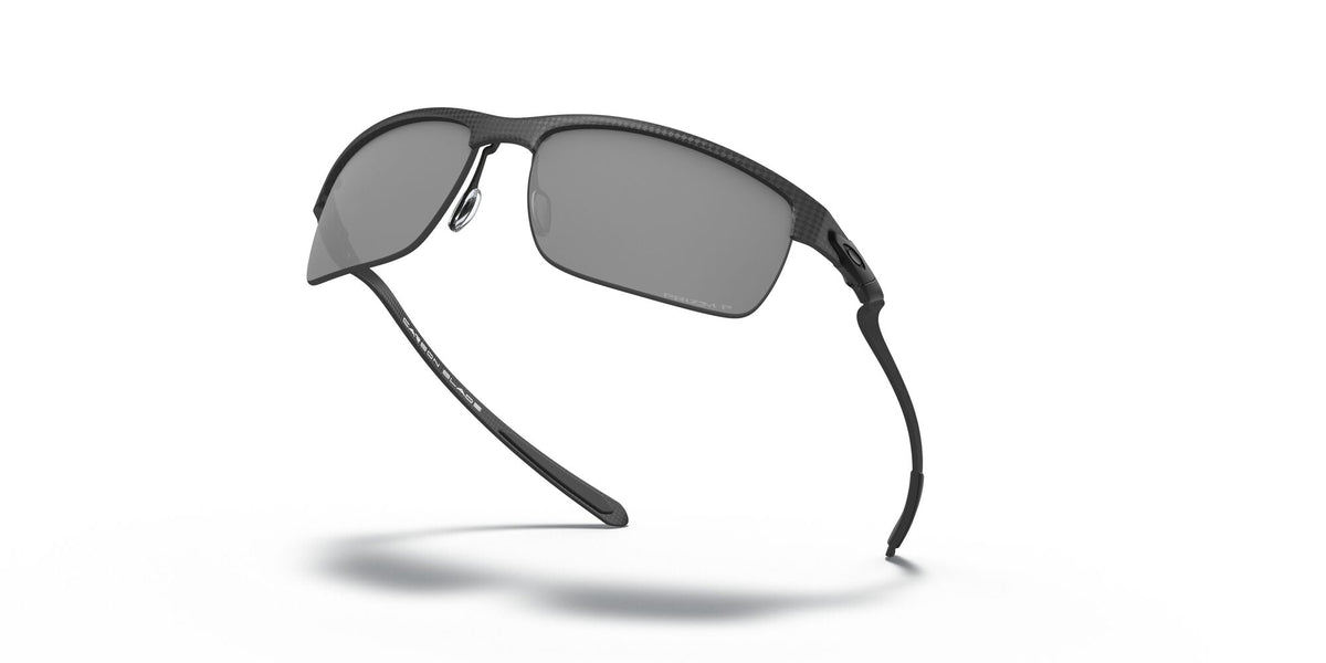 OO 9174 Oakley Carbon Blade Matte Carbon Fiber / Prizm Black Polarised 66 66 / Plastic / Metal