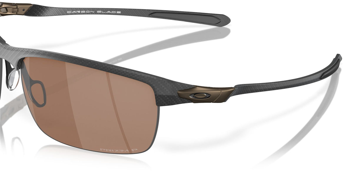 OO 9174 Oakley Carbon Blade Matte Carbon Fiber / Prizm Tungsten Polarised 66 66 / Plastic / Metal