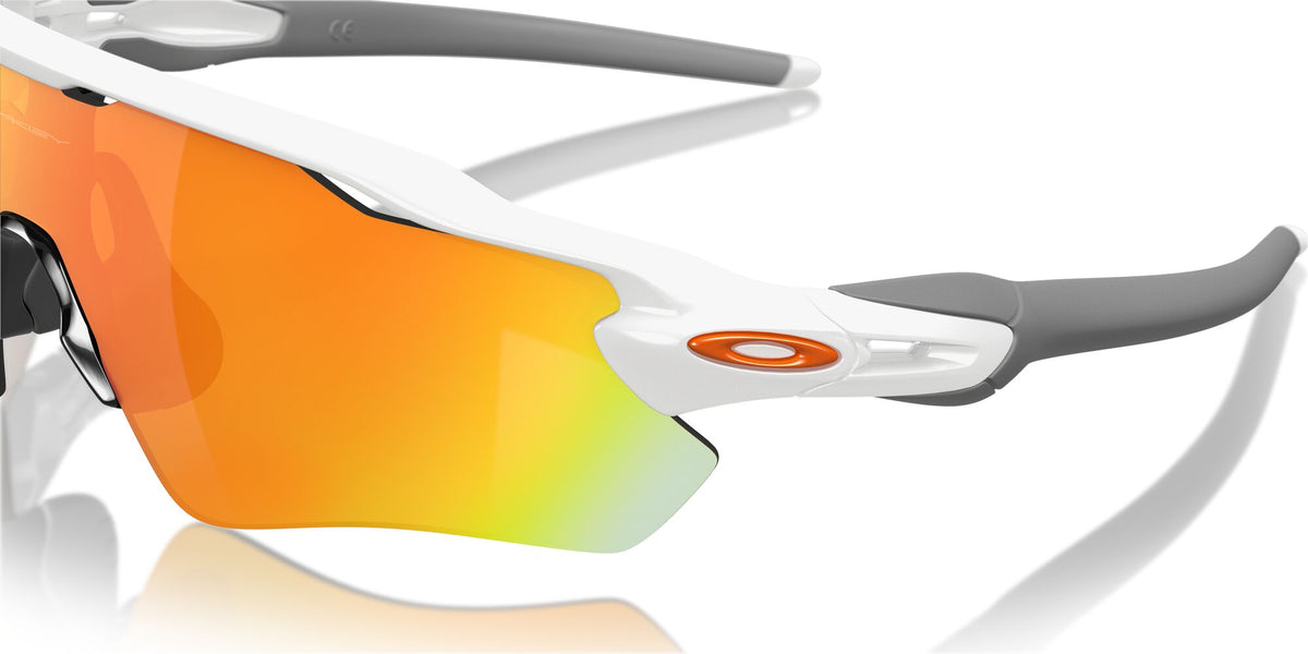 Oakley Radar Ev Path 0OO9208 920816 38 Polished White / Fire Iridium 38 / Polycarbonate / O_matter / Injected