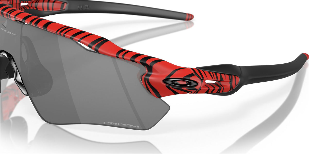 OO 9208 Oakley Radar Ev Path Red Tiger / Prizm Black 38 38 / Polycarbonate / O_matter / Injected