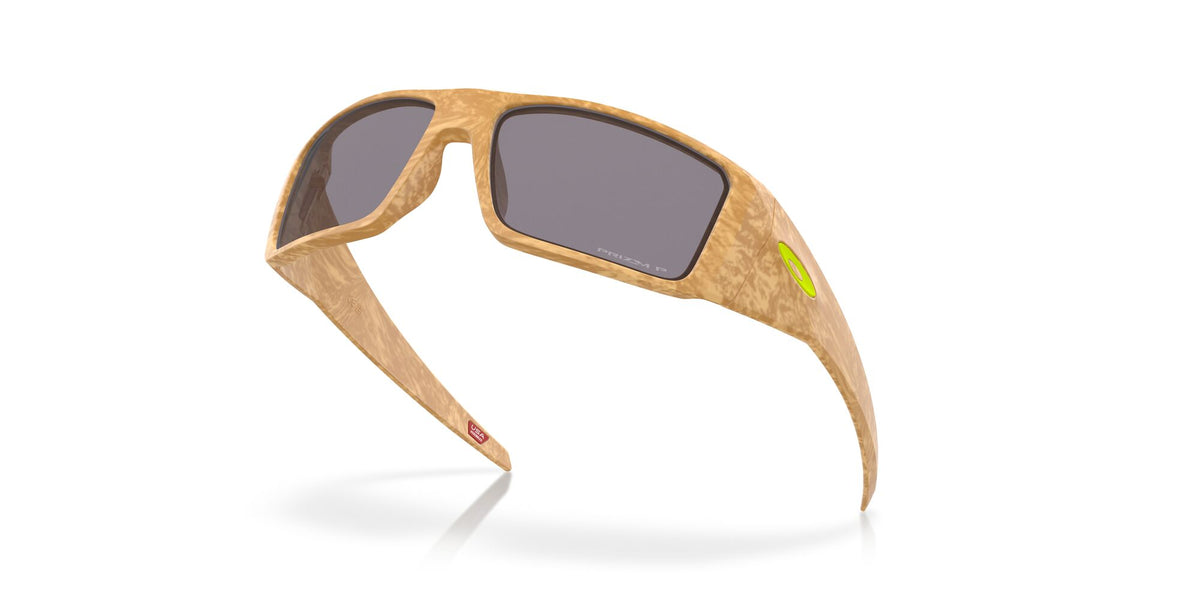 Oakley Heliostat 0OO9231 923117 61 Matte Stone Desert Tan / Prizm Grey Polarized