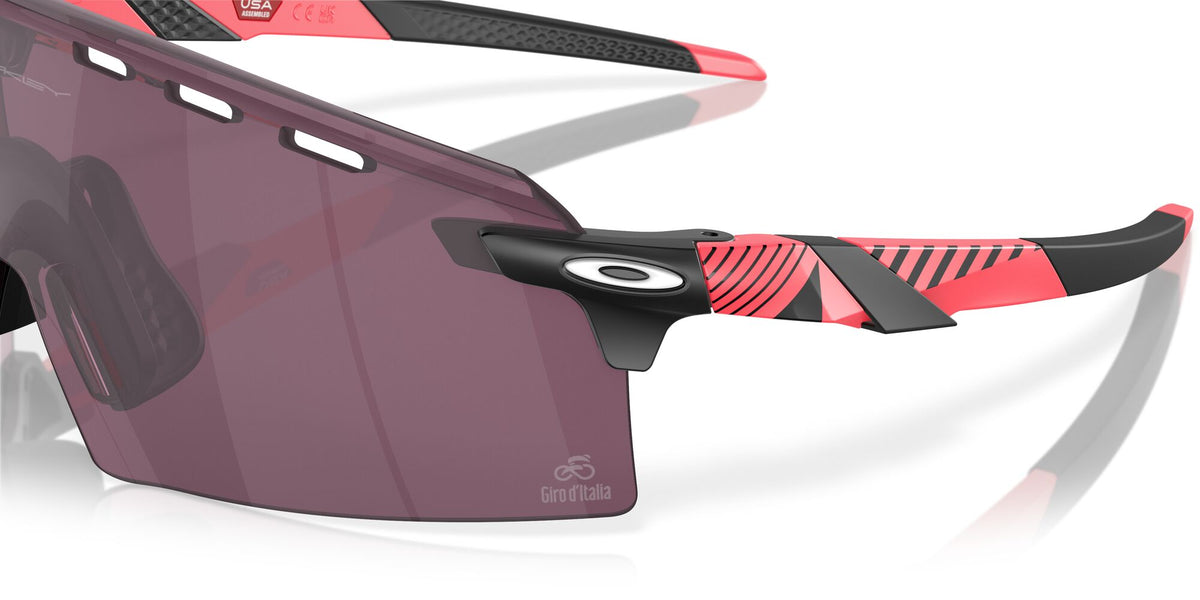 Oakley Encoder Strike Vented 0OO9235 923516 39 Pink Stripes / Prizm Road Black
