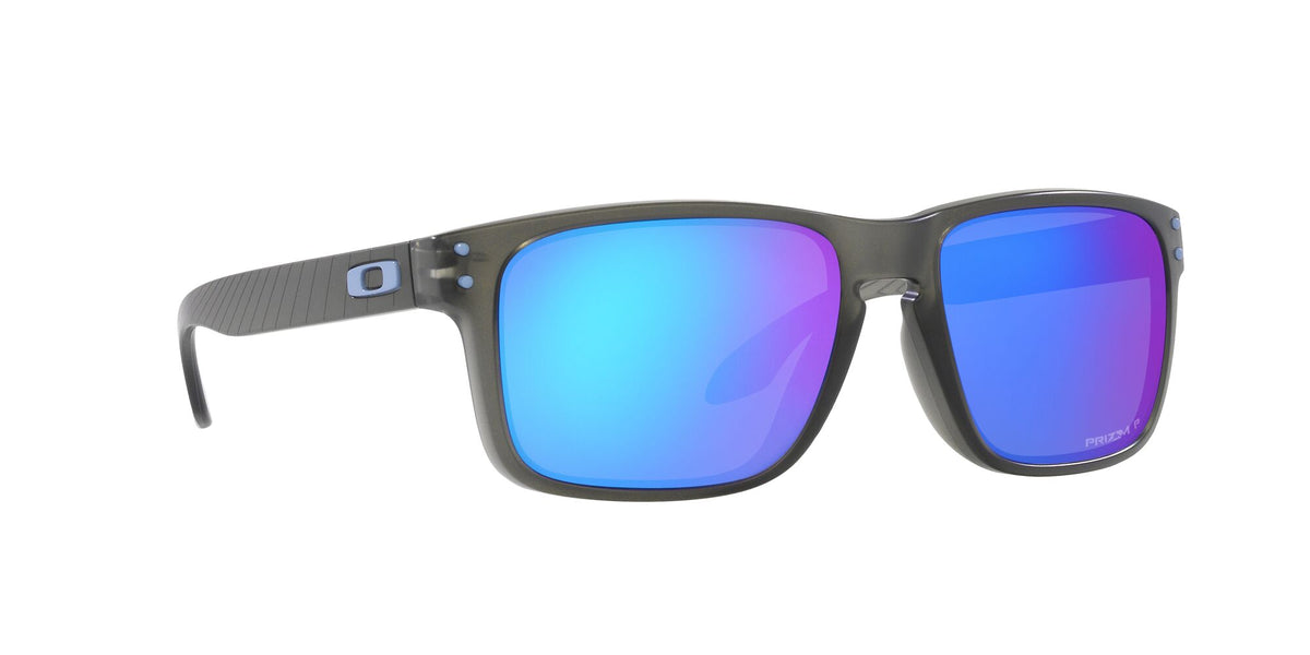OO 9244 Oakley Holbrook (A) Matte Grey Smoke / Prizm Sapphire Polarised 56 56 / Polycarbonate / O_matter / Injected