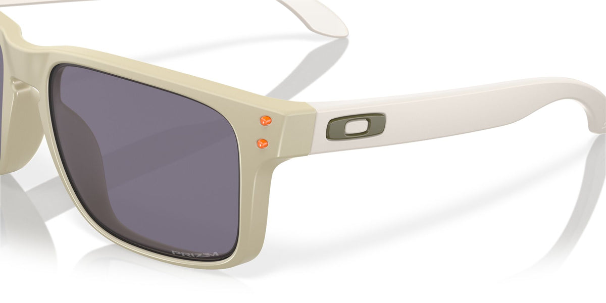 Oakley Holbrook (A) 0OO9244 924468 56 Matte Sand / Prizm Grey 56 / Polycarbonate / O_matter / Injected