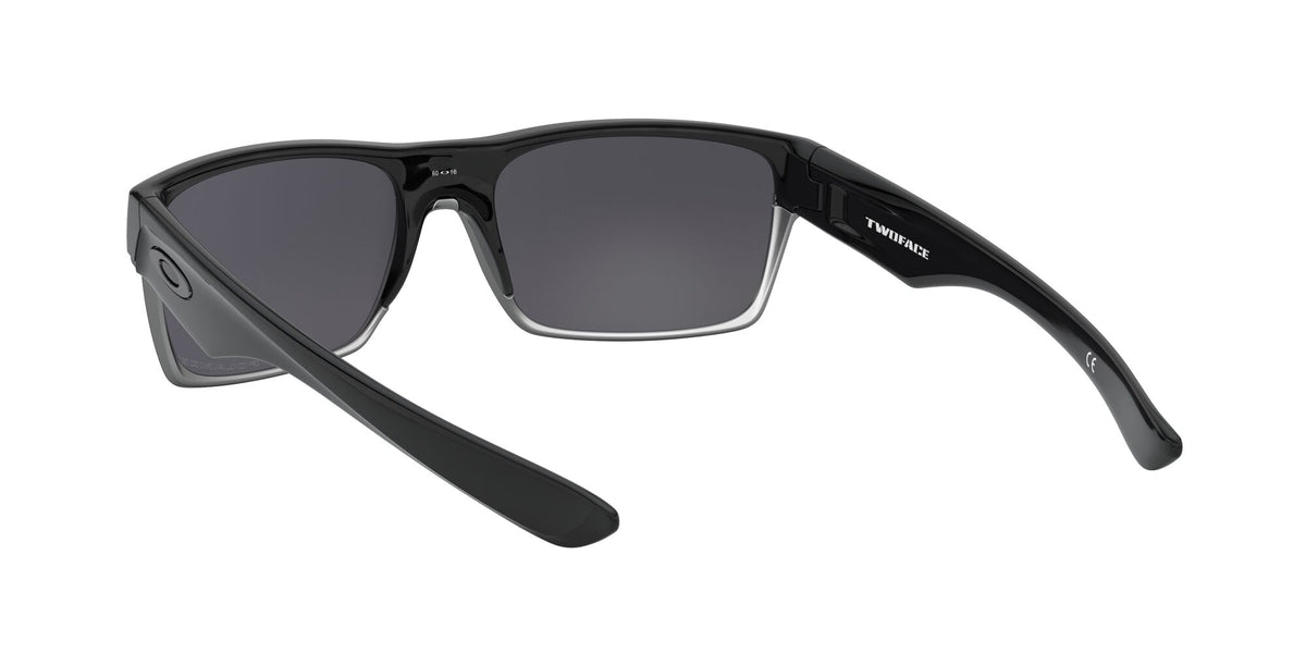 OO 9256 Oakley Twoface (A) Polished Black / Black Iridium Polarised 60 60 / Polycarbonate / O_matter / Molded