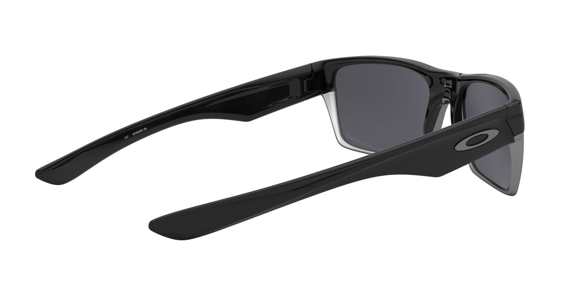 OO 9256 Oakley Twoface (A) Polished Black / Black Iridium Polarised 60 60 / Polycarbonate / O_matter / Molded