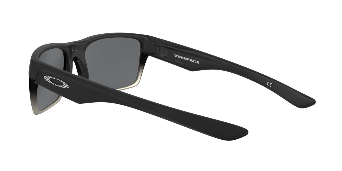 OO 9256 Oakley Twoface (A) Matte Black /  Prizm Black 60 / Plastic / Plastic