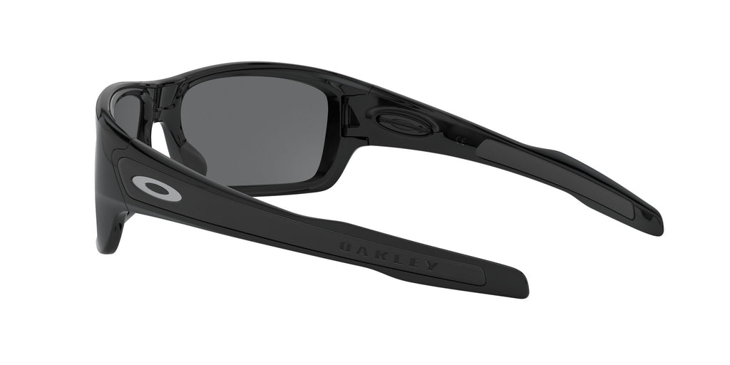 Oakley Turbine 0OO9263 926341 63 Polished Black / Prizm Black Polarized 63 / Plastic / Plastic