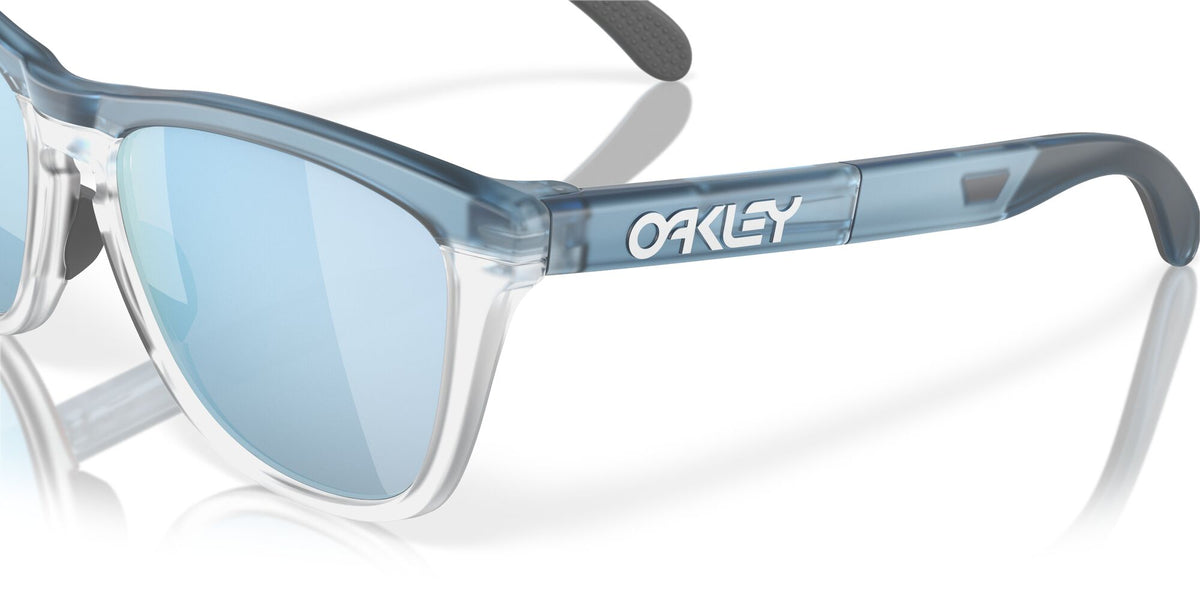 Oakley Frogskins Range 0OO9284 928409 55 Transparent Stonewash / Prizm Deep Water Polarized 55 / Polycarbonate / O_matter / Injected