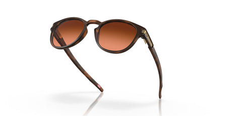 OO 9349 Oakley Latch (A) Matte Brown Tortoise / Prizm Brown Gradient 53 53 / Plastic / Plastic