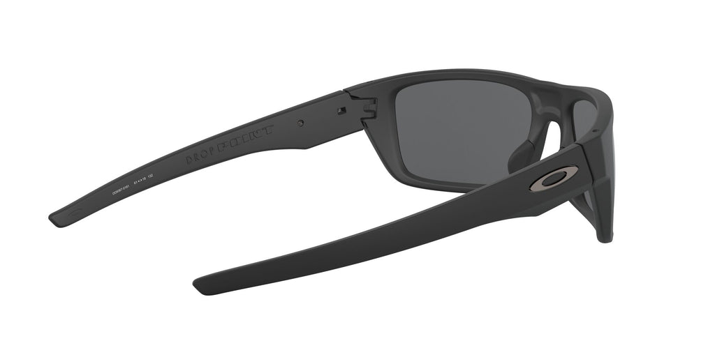 Oakley Drop Point 0OO9367 936701 60 Matte Black / Grey 60 / Plastic / Plastic