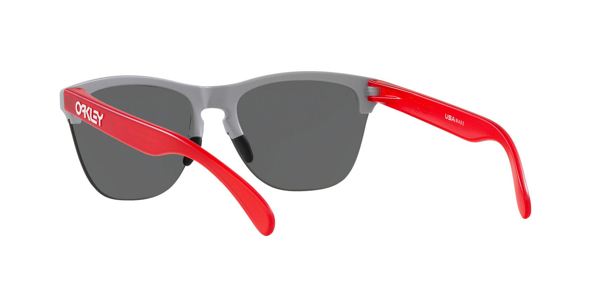 Oakley Frogskins Lite 0OO9374 937452 63 Matte Fog / Prizm Black 63 / Polycarbonate / O_matter / Molded