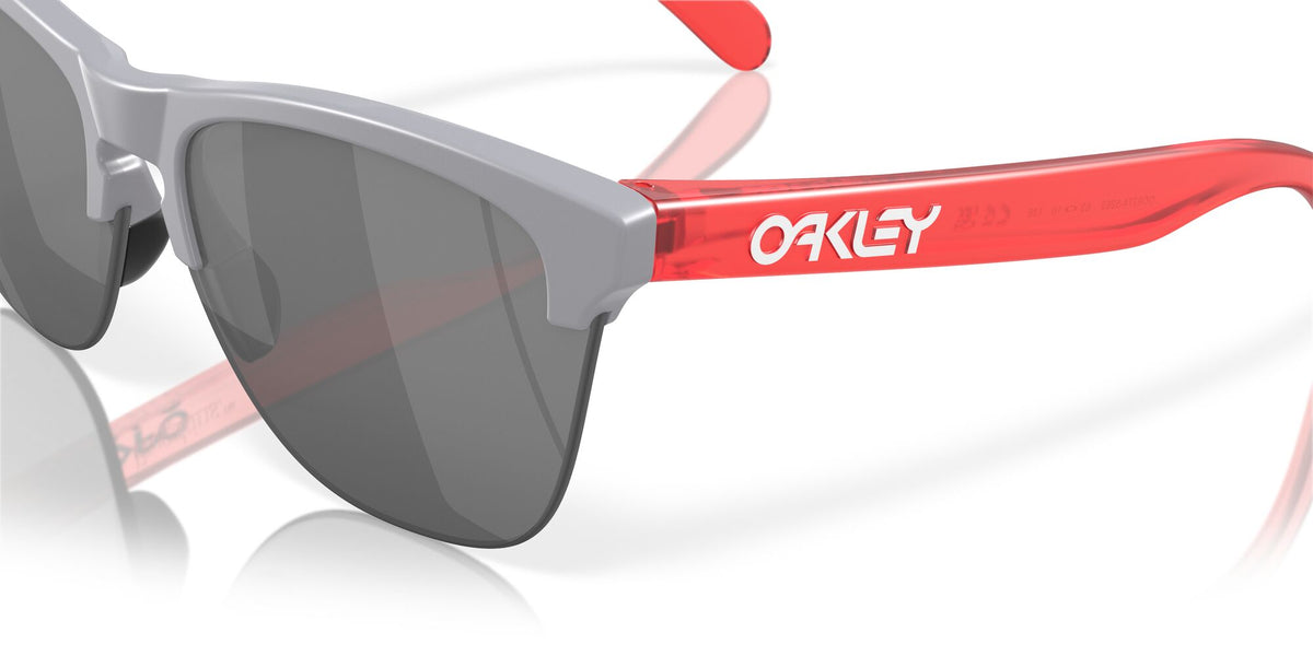 Oakley Frogskins Lite 0OO9374 937452 63 Matte Fog / Prizm Black 63 / Polycarbonate / O_matter / Molded