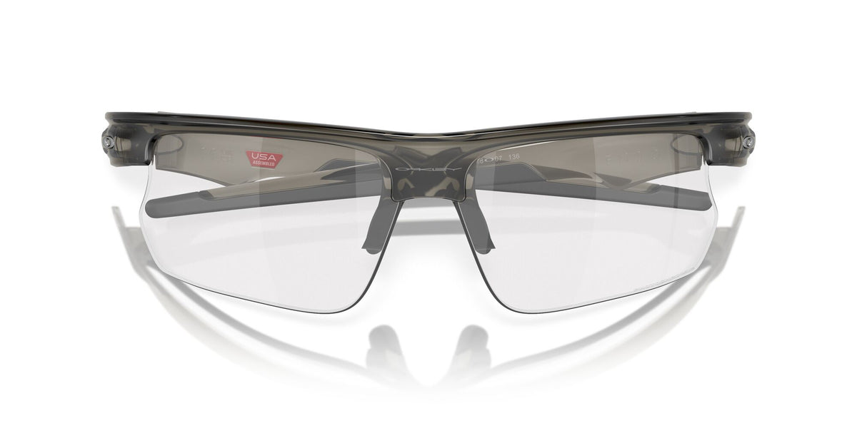 Oakley Bisphaera 0OO9400 940011 68 Grey Smoke / Clear to Black Iridium Photochromic