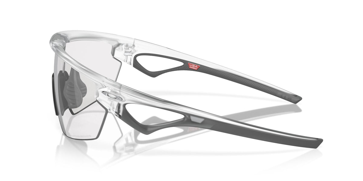 Oakley Sphaera 0OO9403 940307 36 Matte Clear / Clear to Black Iridium Photochromic