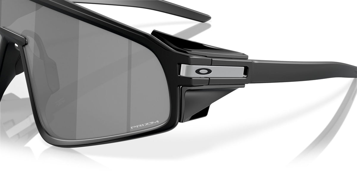 Oakley Latch Panel 0OO9404 940401 35 Matte Black / Prizm Black