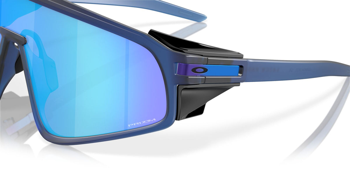 Oakley Latch Panel 0OO9404 940406 35 Matte Transparent Navy / Prizm Sapphire