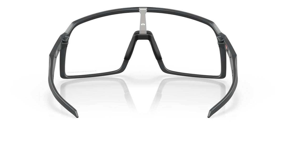 Oakley Sutro 0OO9406 940698 37 Matte Carbon / Clear to Black Iridium Photochromic 37 / Polycarbonate / O_matter / Injected