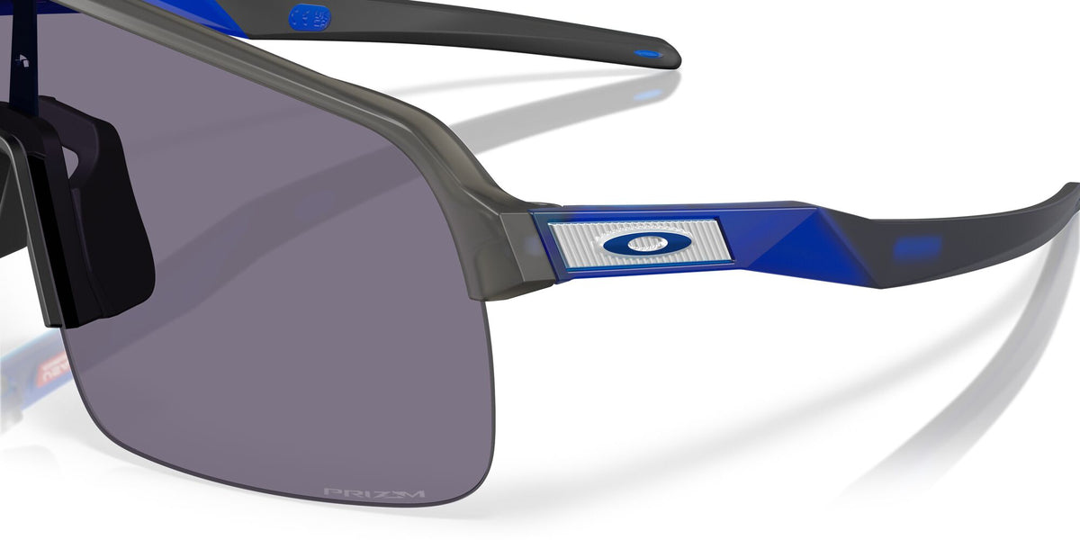 Oakley Sutro Lite (A) 0OO9463A 946329 39 Matte Grey Smoke/ Prizm Grey