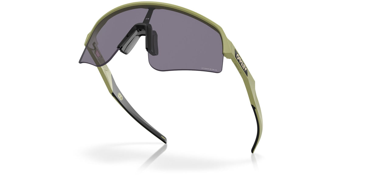 Oakley Sutro Lite Sweep 0OO9465 946527 39 Matte Fern / Prizm Grey