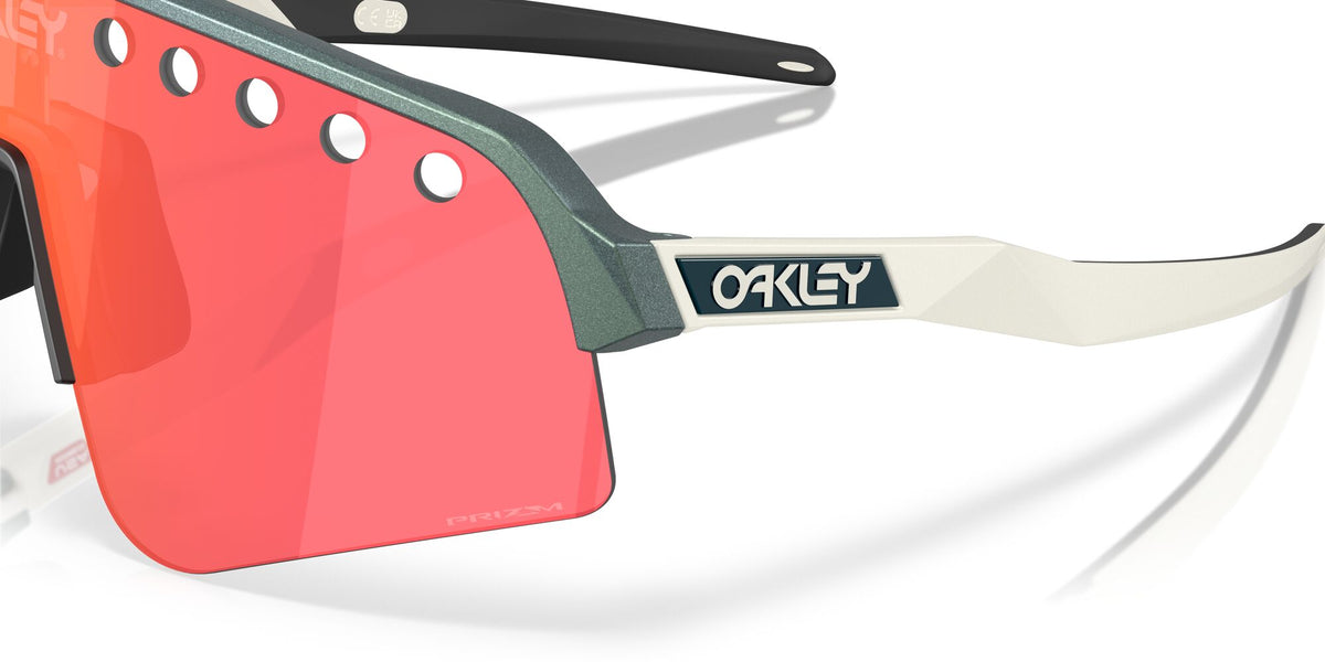 Oakley Sutro Lite Sweep OO9465 946531 39 Matte Silver/Blue Colorshift / Prizm Trail Torch