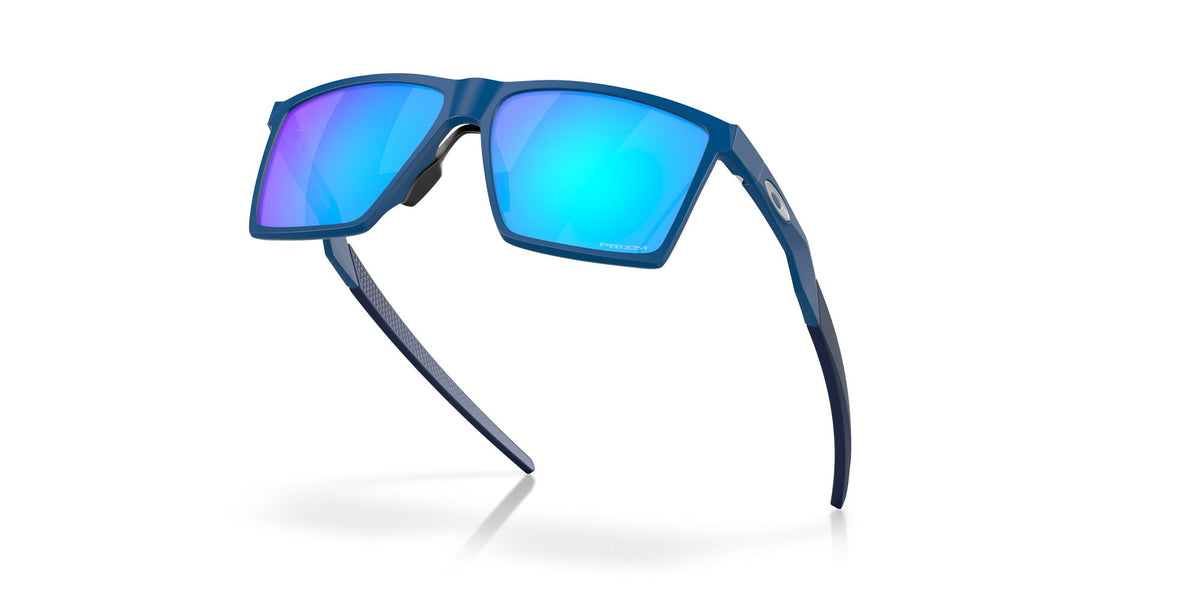 Oakley Futurity Sun 0OO9482 948203 57 Satin Navy / Prizm Sapphire