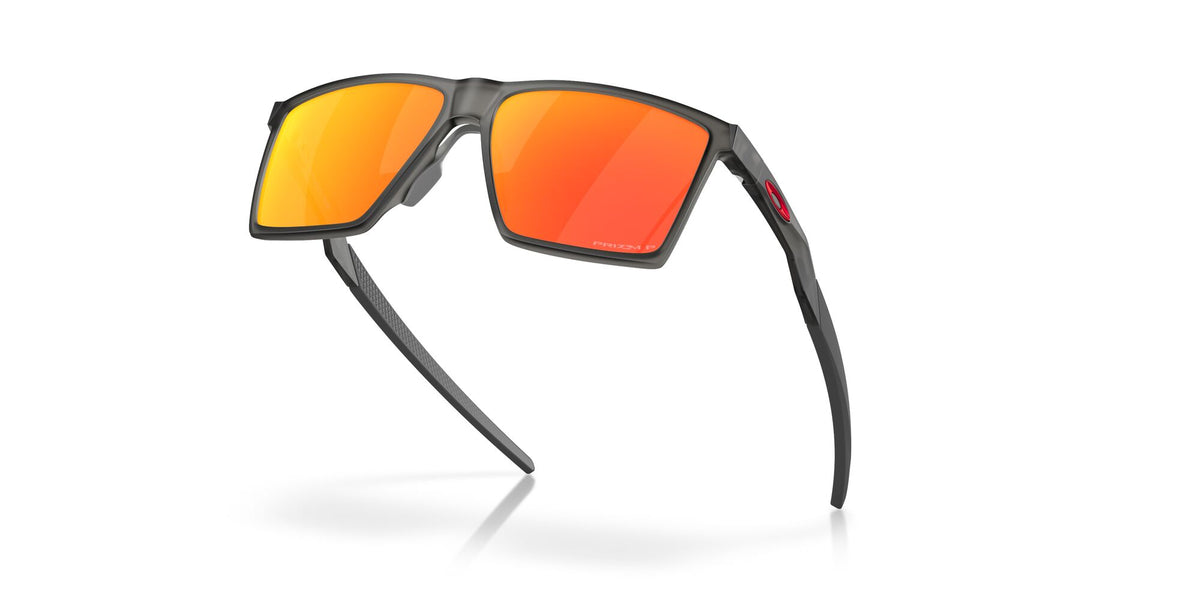 Oakley Futurity Sun 0OO9482 948204 57 Satin Grey Smoke / Prizm Ruby Polarized