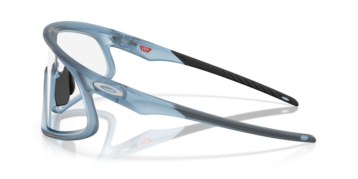 Oakley Rslv 0OO9484D 948407 49 Matt Transparent Stonewash/ Clear to Black Iridium Photochromic