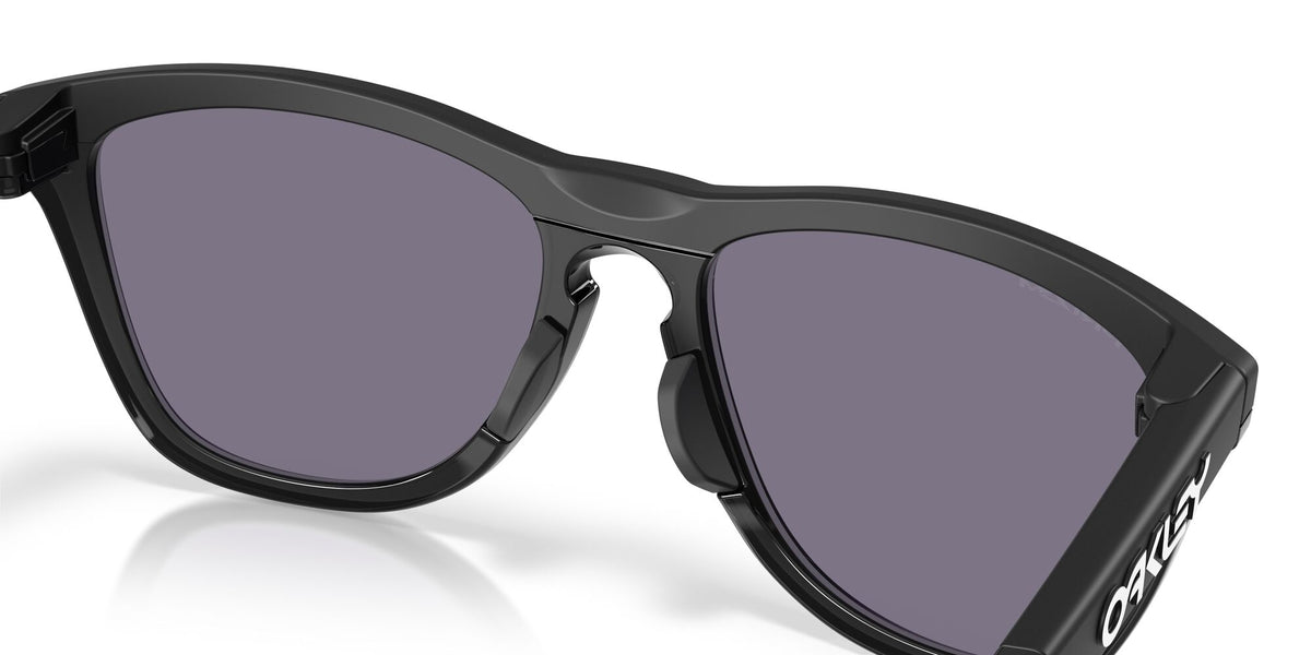 Oakley Frogskins Range Xl 0OO9503 950306 58 Black/ Prizm Grey