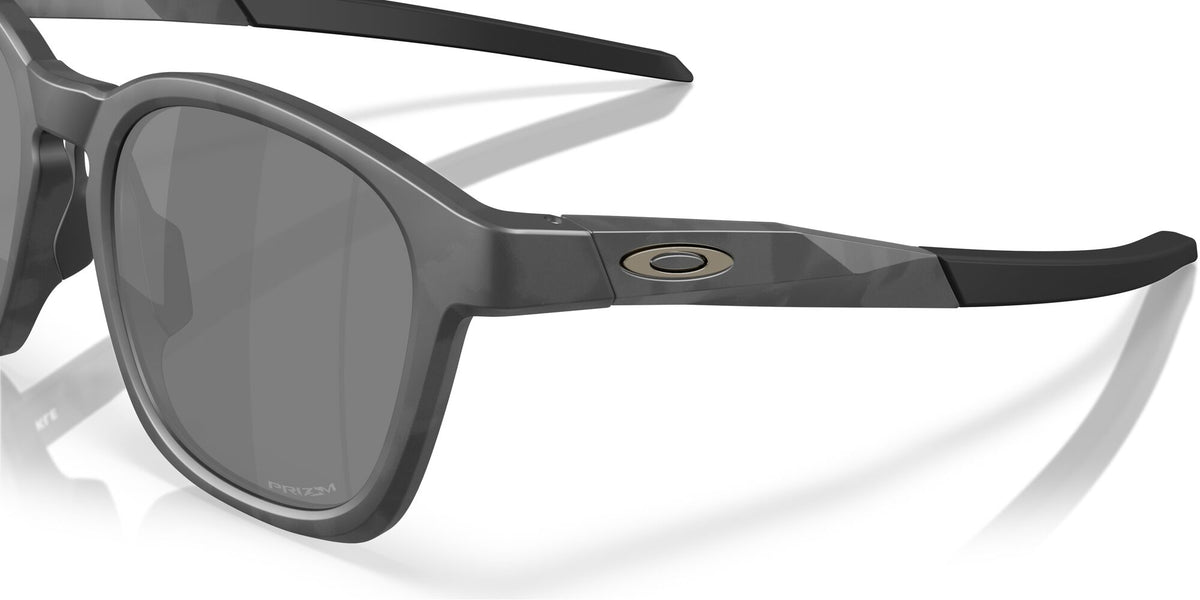 Oakley Shackle OO9507D 950705 52 Matte Black Camo / Prizm Black