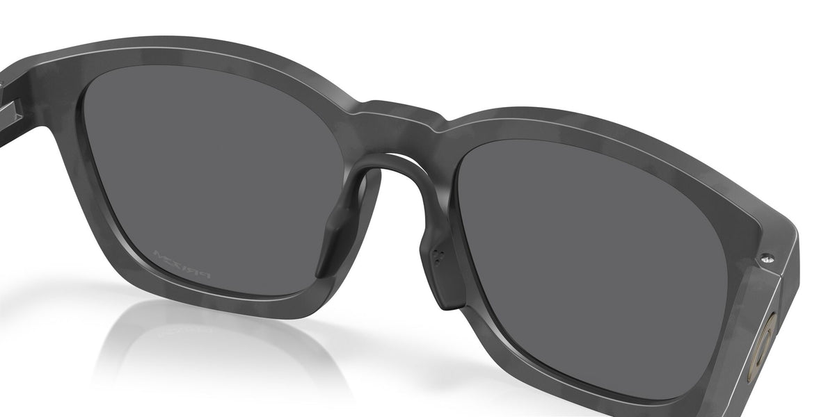 Oakley Shackle OO9507D 950705 52 Matte Black Camo / Prizm Black