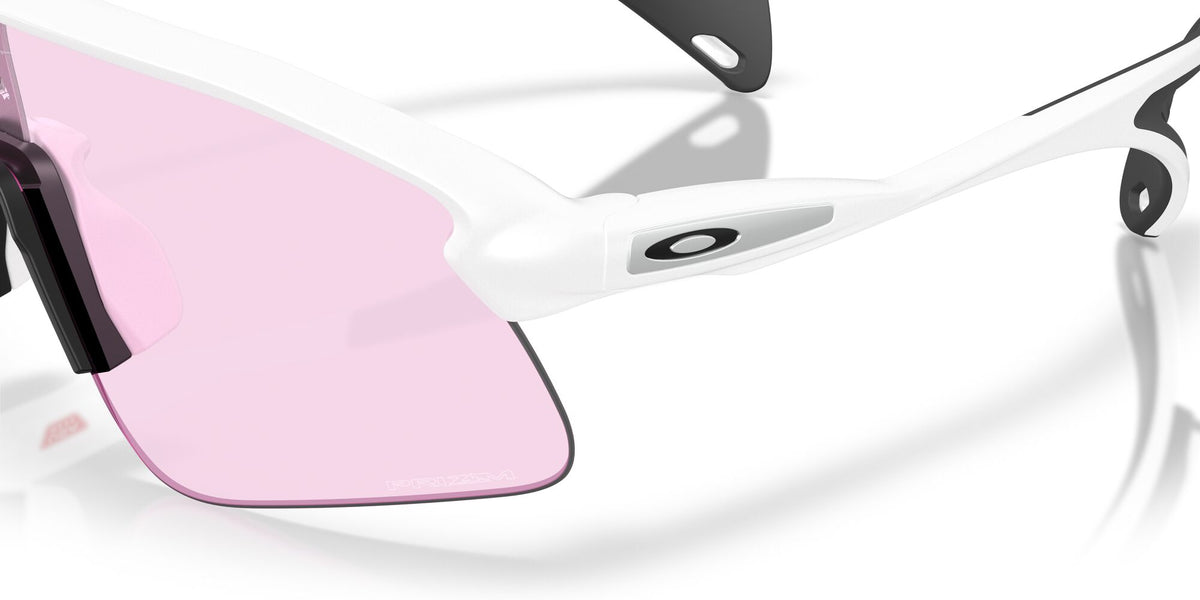 Oakley Stunt Devil 0OO9517 951707 39 White/ Prizm Low Light