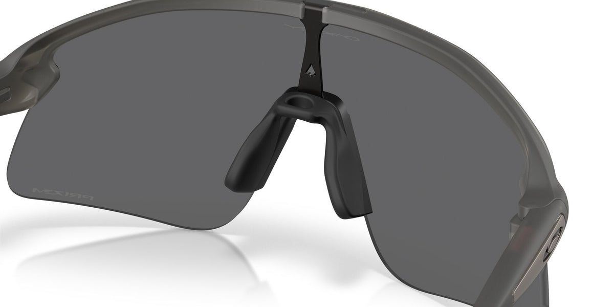 Oakley Stunt Devil S 0OO9518 951801 36 Grey/ Prizm Black