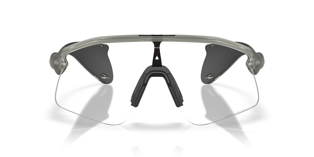 Oakley Stunt Devil S 0OO9518 951808 36 Grey/ Clear to Black Iridium Photochromic