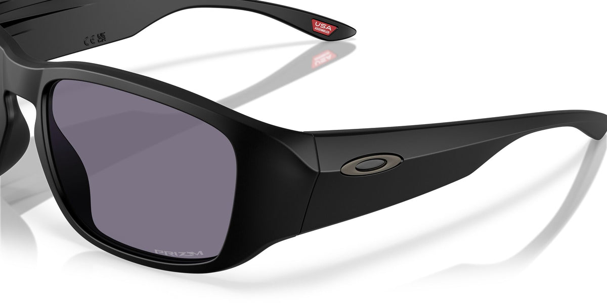 Oakley Tourniquet 0OO9521 952101 57 Black/ Prizm Grey